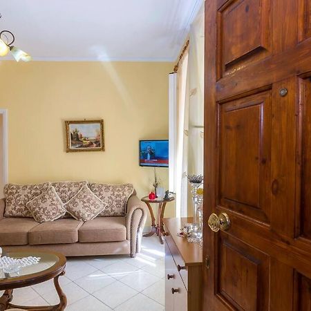 Ria'S Apartment In Corfu Town 外观 照片