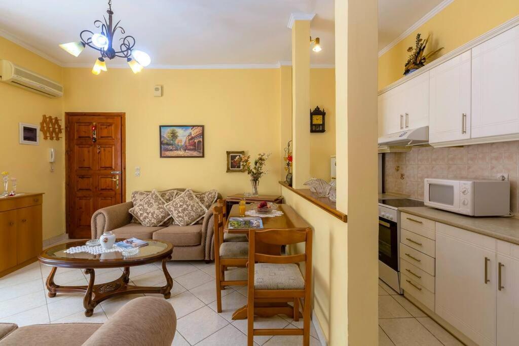 Ria'S Apartment In Corfu Town 外观 照片