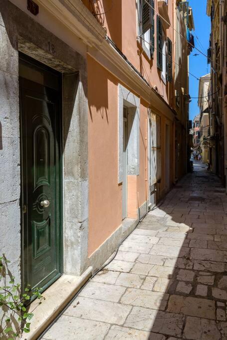 Ria'S Apartment In Corfu Town 外观 照片